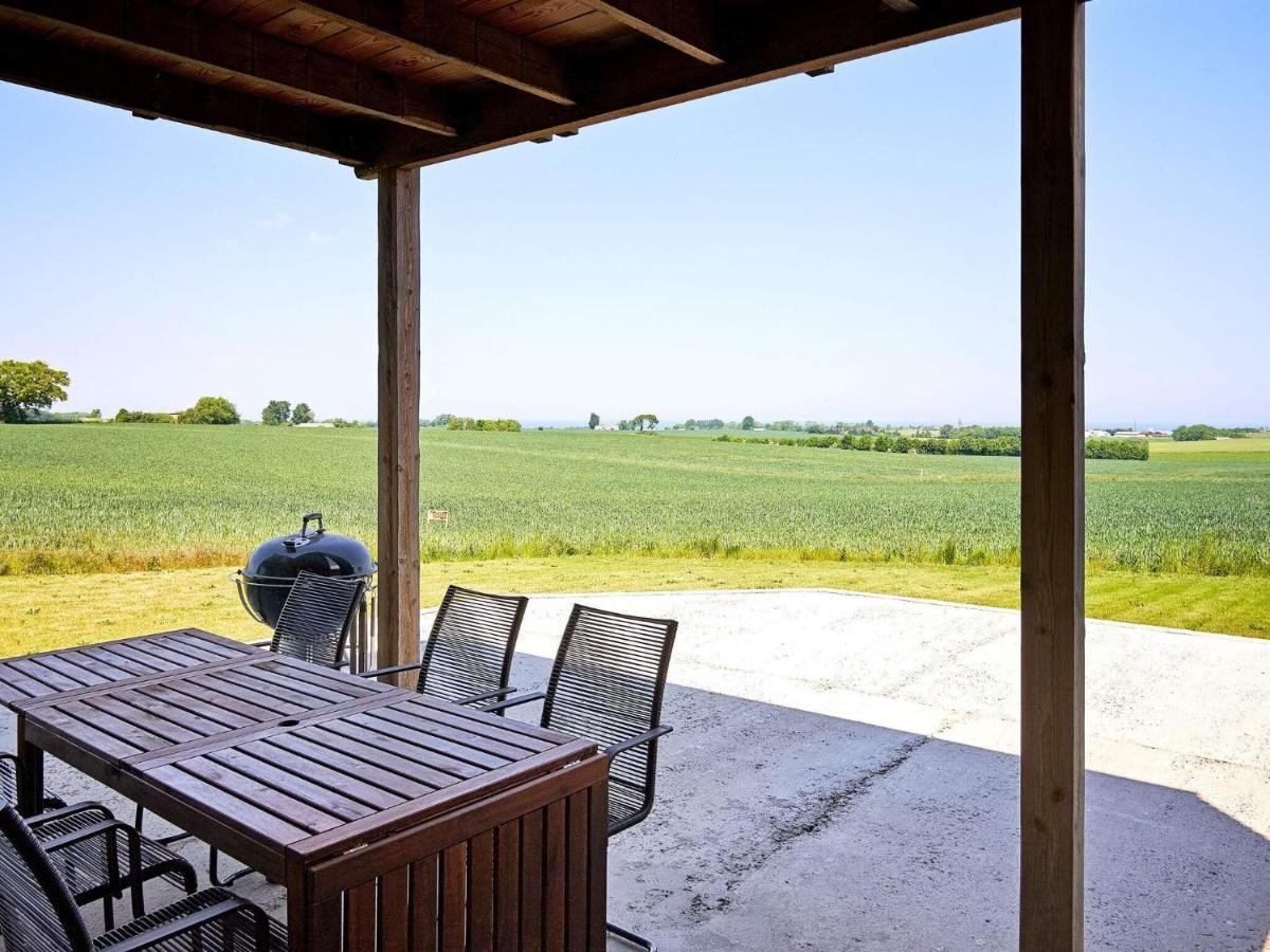 6 Person Holiday Home In Svaneke Bagian luar foto